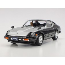 1/24  Nissan Fairlady 280Z with T-Bar Roof