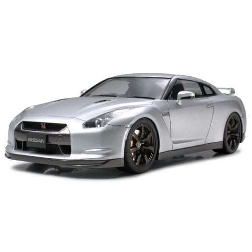 1:24 Nissan GT-R 