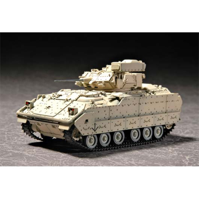 1/72 M2A2 Bradley Fighting Vehicle